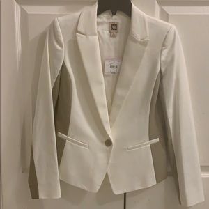 Off white fitted jacket